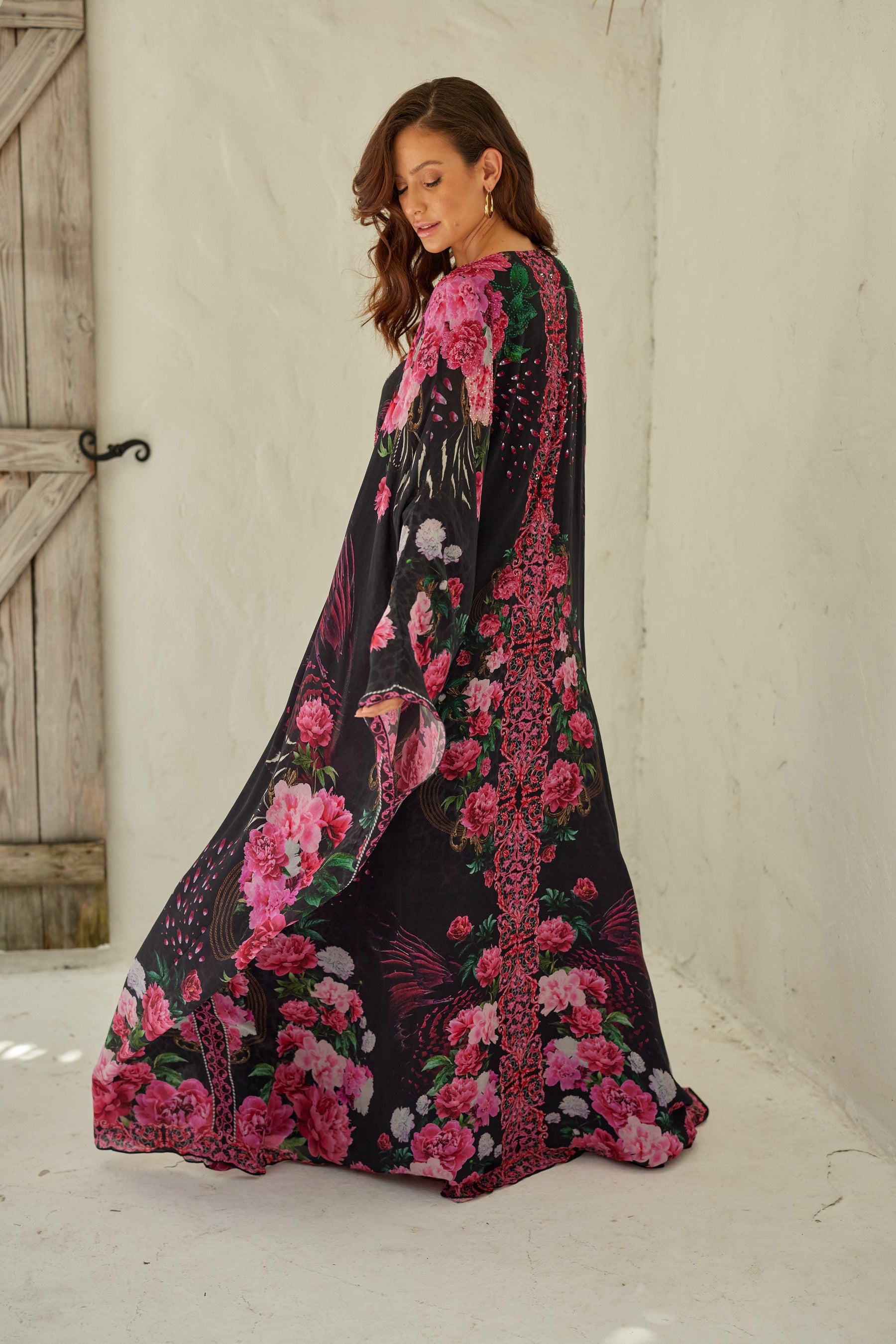 ROMANTIC JEWELS LONG CAPE