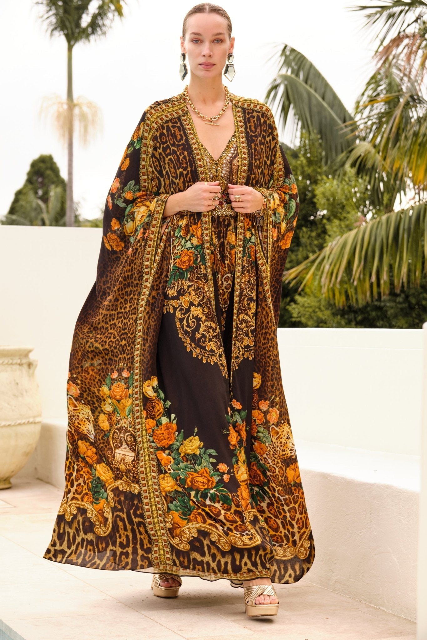 BLACK LEOPARDESS LONG CAPE - Czarina