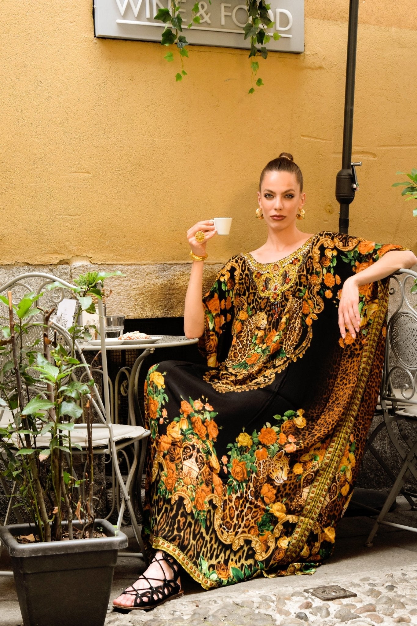 BLACK LEOPARDESS ROUND NECK LONG KAFTAN - Czarina