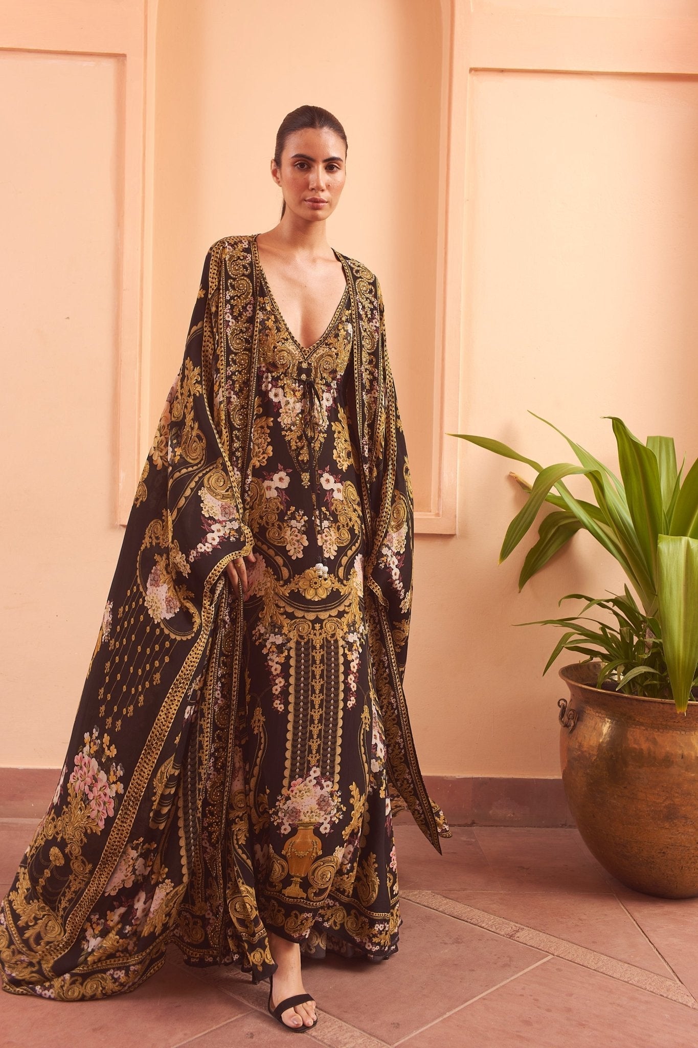 GOLDEN GIRL LONG CAPE - Czarina