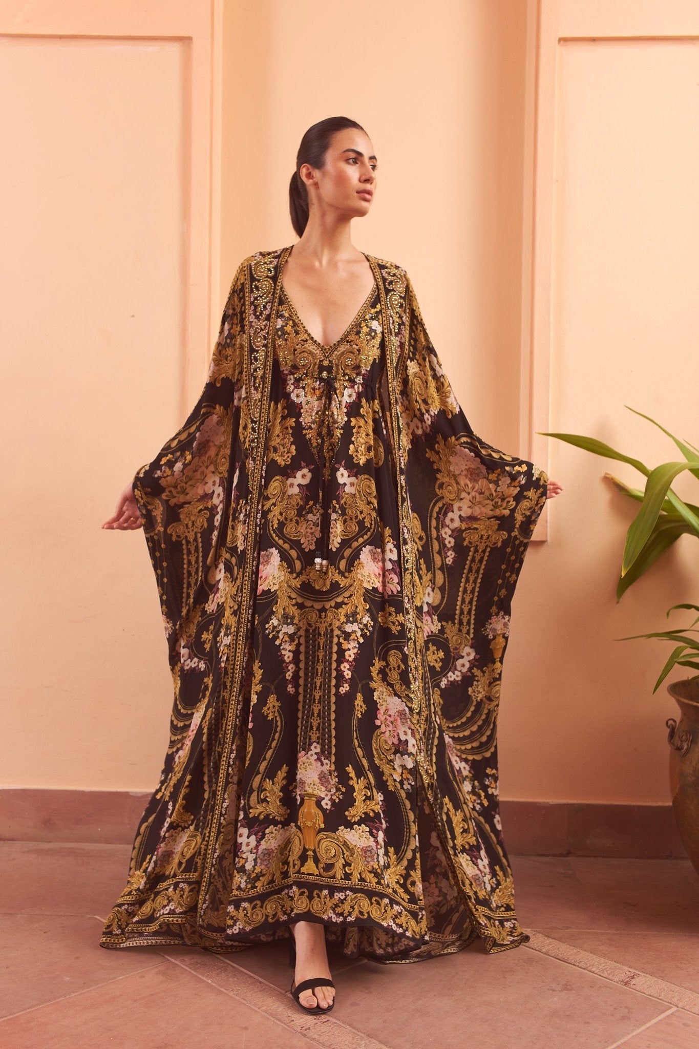 GOLDEN GIRL LONG CAPE - Czarina