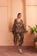 GOLDEN GIRL MEDIUM CAPE - Czarina