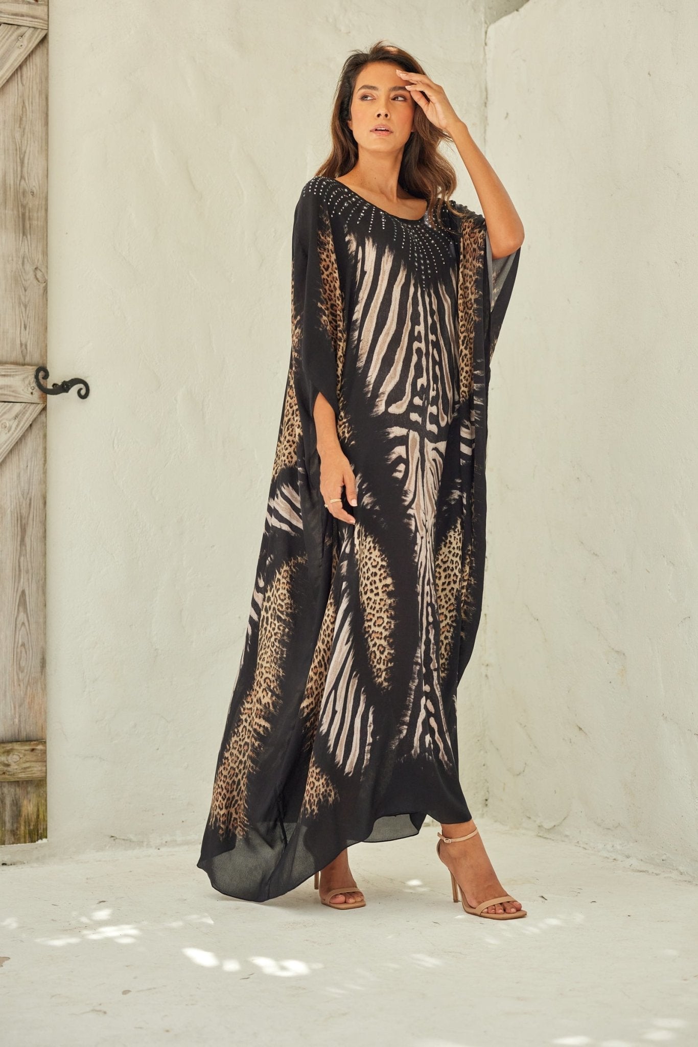 WILD ELEGANCE ROUND-NECK LONG KAFTAN