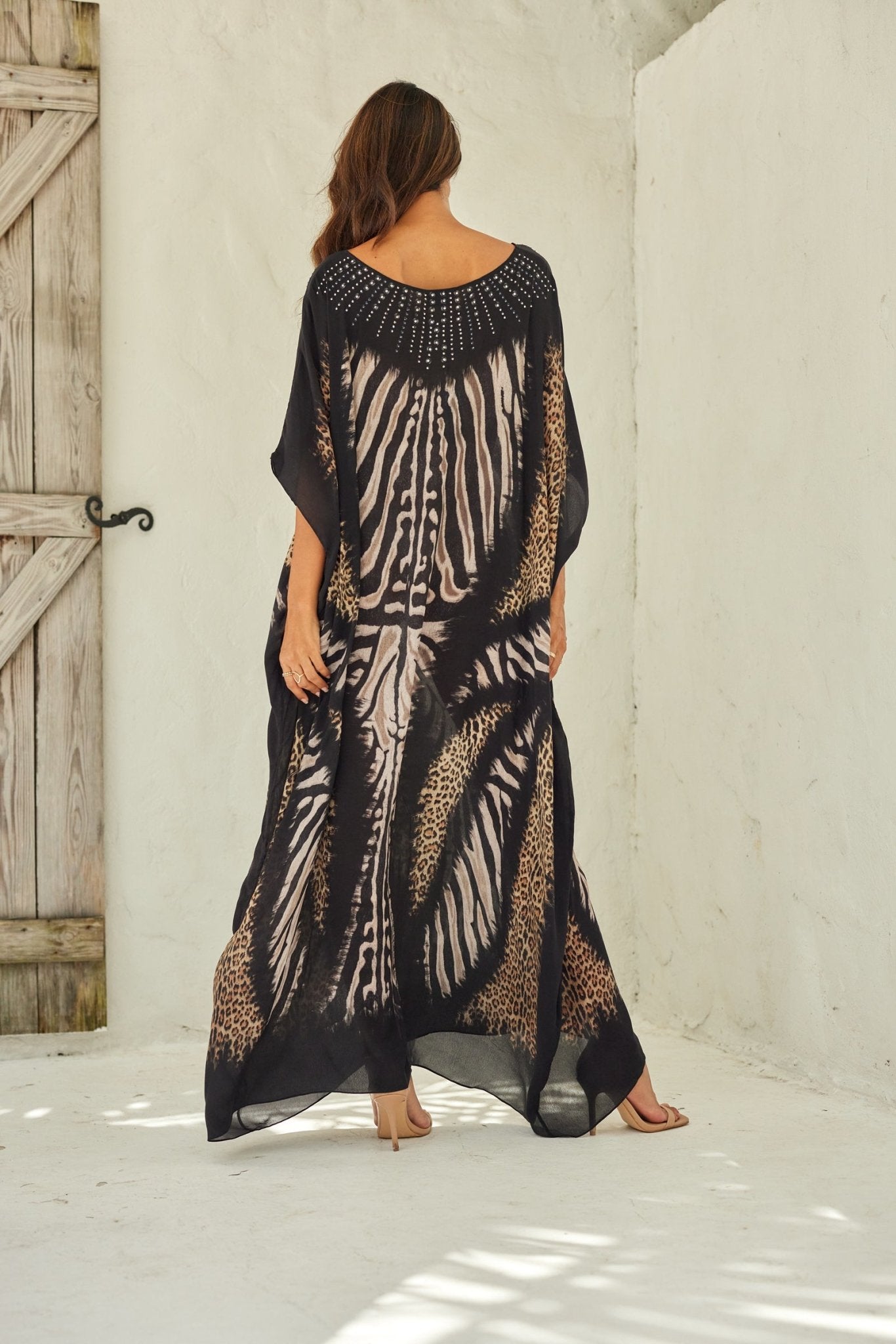 WILD ELEGANCE ROUND-NECK LONG KAFTAN