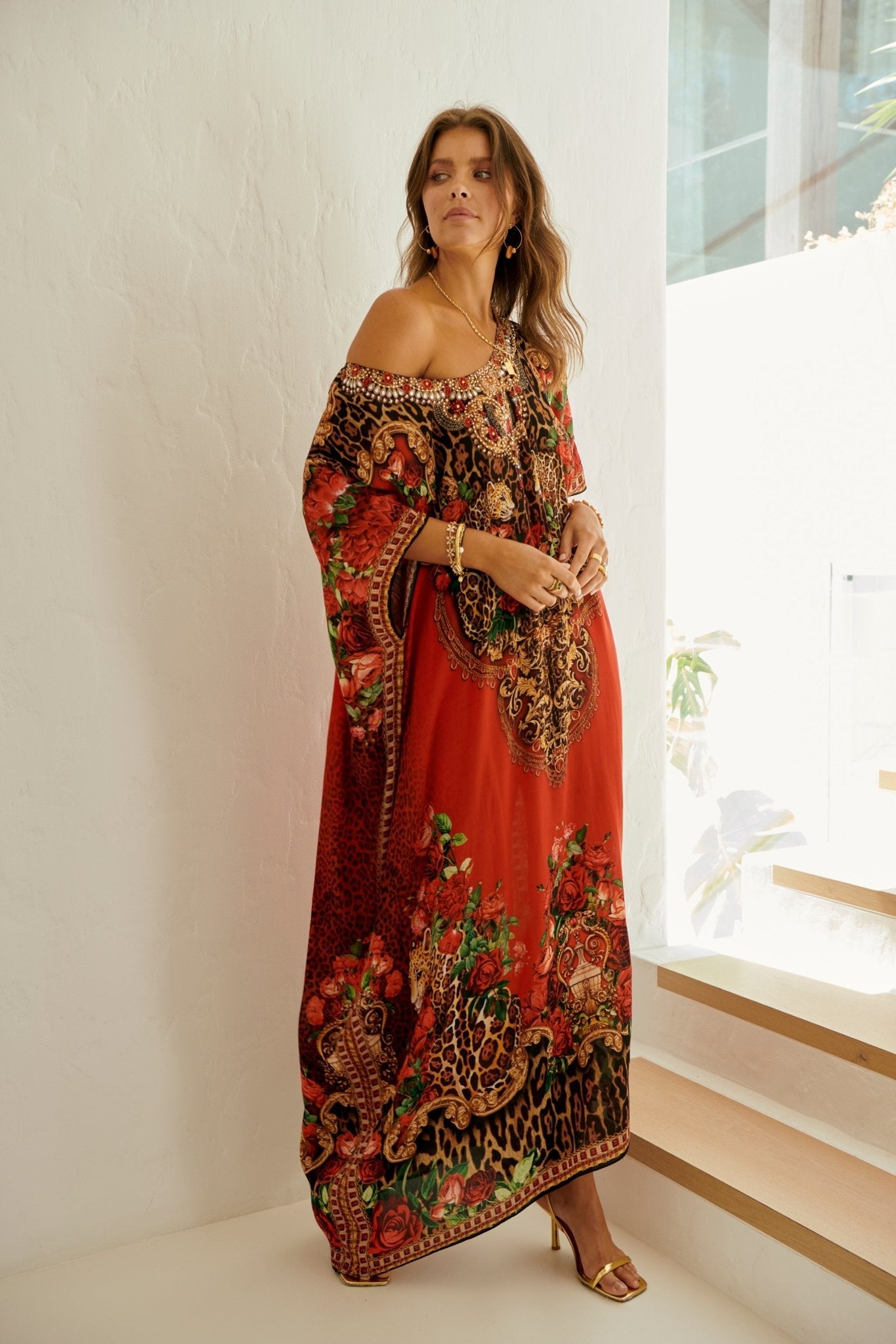 ROUGE ROUND-NECK LONG KAFTAN